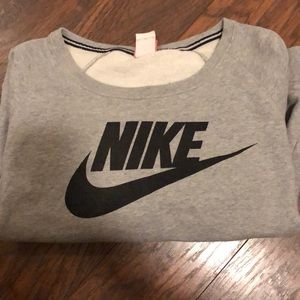 Women’s Nike sweatshirt